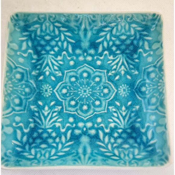 PLATES-APPETIZER/BREAD & BUTTER-ROSCHER-Blue-Embossed Finish-6 in Square-Set 4 - Picture 2 of 10